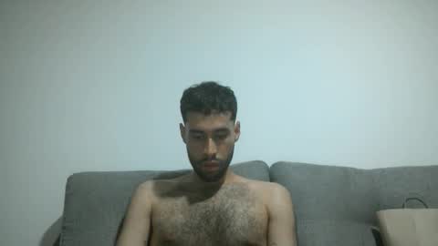 Snapshot of throwawayyourgun chatting on February 26, 10:15 pm Luka online show from February 26, 10:15 pm