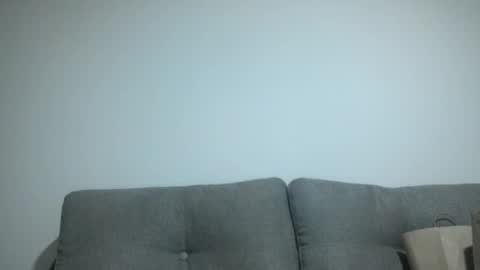 Snapshot of throwawayyourgun chatting on February 27, 11:26 pm Luka online show from February 27, 11:26 pm