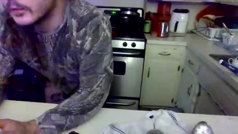 thunder8u42 online show from October 22, 7:22 am