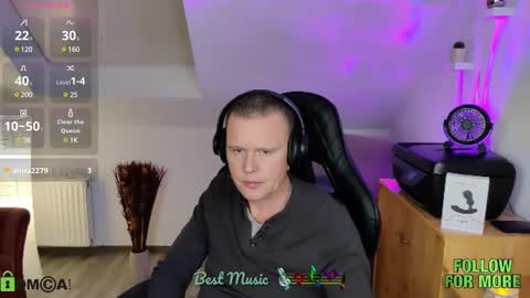 Snapshot of thunderbird02 chatting on February 7, 10:09 pm Follow me Sgame por favor online show from February 7, 10:09 pm