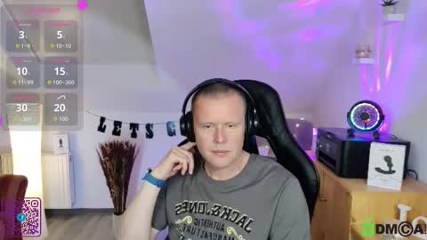        Follow me Sgame por favor  online show from March 28, 7:04 pm