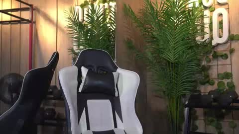 Tian Brooks online show from February 24, 3:09 am