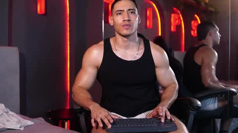 Tian Brooks online show from May 12, 4:54 am