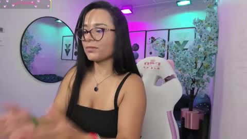 Tiara  online show from March 3, 3:35 am