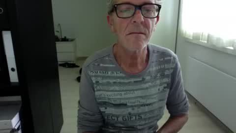 tiburzio online show from September 12, 1:02 pm