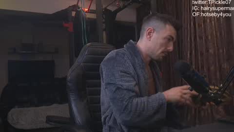 tickle_my_pickle07 online show from February 3, 5:40 am