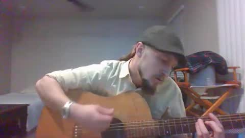Snapshot of tiegye222 chatting on February 25, 4:46 am Alex online show from February 25, 4:46 am