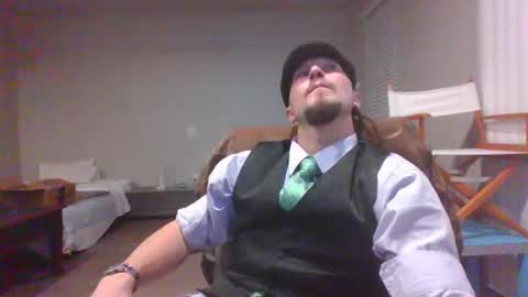 Snapshot of tiegye222 chatting on January 22, 6:42 am Alex online show from January 22, 6:42 am