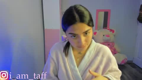 Snapshot of tifany_tay2 chatting on February 9, 10:09 am hey am julietha online show from February 9, 10:09 am