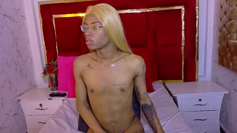 tiffannyvalentine online show from April 12, 6:01 pm