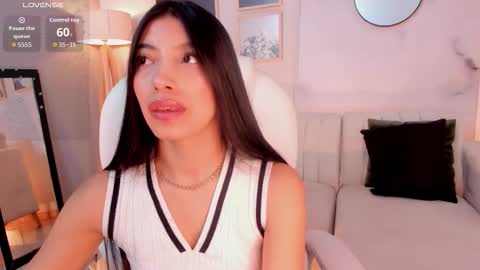 tiffany_low online show from February 21, 2:53 pm