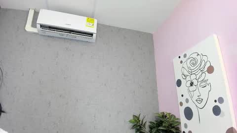 tiffany_mendez online show from March 24, 12:00 pm