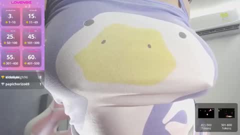 Snapshot of tiffany_teressa chatting on February 26, 3:32 pm tiffany theressa online show from February 26, 3:32 pm