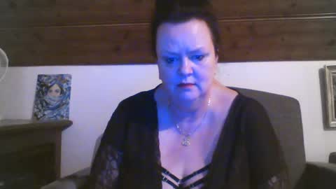 TiffanyMature online show from April 5, 9:12 pm