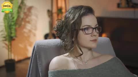 tiffanyriox online show from February 18, 1:16 am