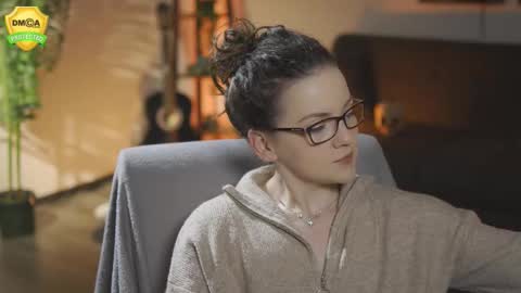 tiffanyriox online show from March 11, 12:57 am