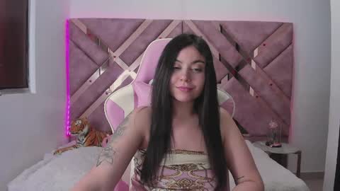 Ana online show from May 5, 6:24 pm