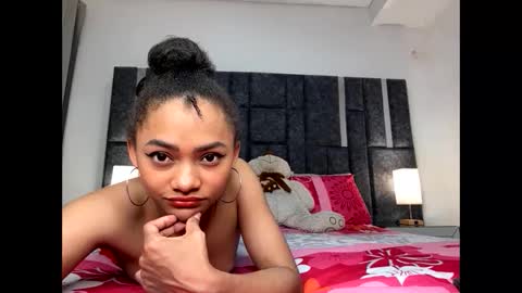 Tiffanybrown online show from October 29, 1:18 am