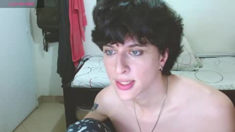 timmy  independent model  help me reach 50 thumbs up pls online show from October 21, 4:39 am