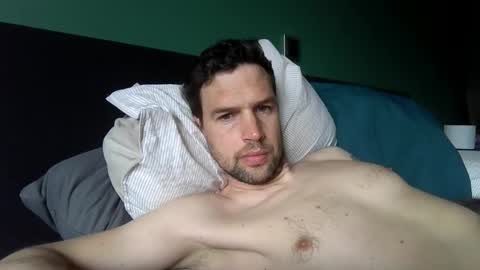 timvanluyten2109 online show from April 13, 9:24 am