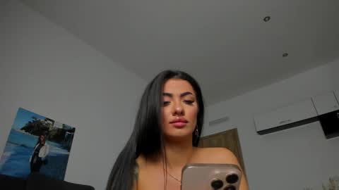 Andreea online show from November 30, 12:40 am
