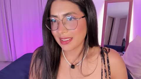 tina_olsen07 online show from February 20, 10:45 pm