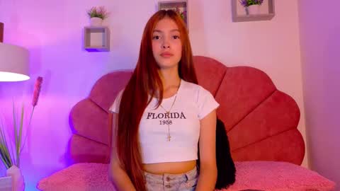 tina_wilson_ online show from February 16, 12:36 pm