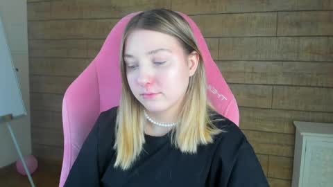 TinaBurton online show from May 21, 5:08 pm