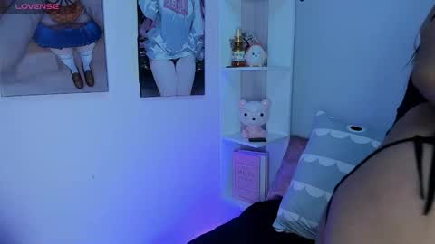 tinna noa online show from March 6, 8:52 pm