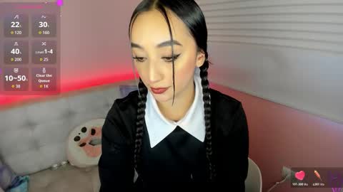 tiny_cora online show from March 8, 4:33 pm