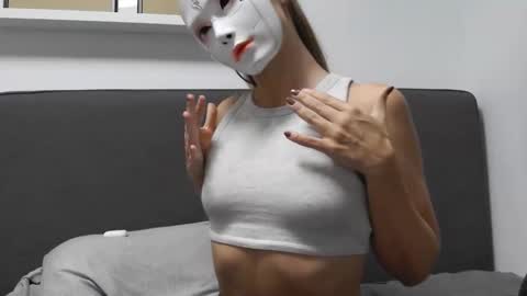 Tinks online show from October 20, 10:37 pm