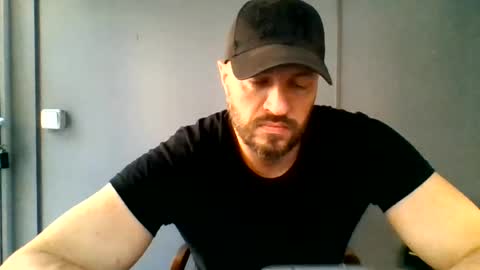 titan_heart online show from June 30, 5:18 am