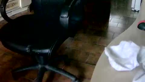 Tobiko online show from December 19, 3:18 pm