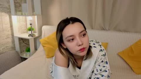 Lin online show from April 4, 5:25 am