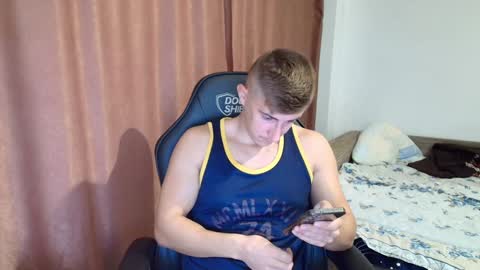 todhorny987 online show from December 13, 9:13 am