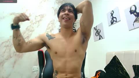 toji lee online show from December 22, 12:06 am