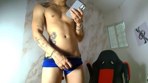 toji lee online show from January 15, 8:39 pm