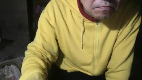 small man online show from December 31, 9:50 pm