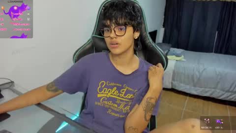 Snapshot of tokyo_uwu chatting on December 3, 4:10 am sofi 3 online show from December 3, 4:10 am