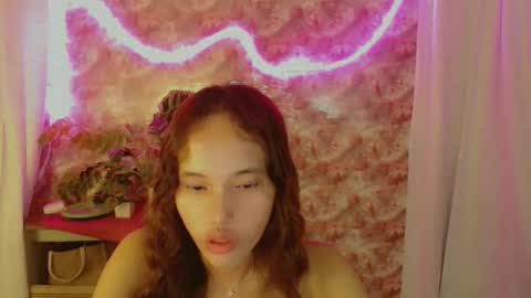 toloveyoumorebella online show from June 1, 7:15 pm