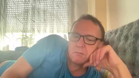 Tom online show from October 21, 2:10 pm