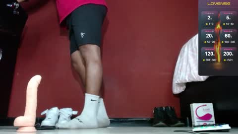 Tom online show from February 6, 11:48 pm