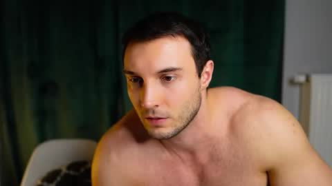 Tom online show from February 6, 5:27 pm