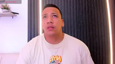 Tom muscle1 online show from November 11, 11:56 am