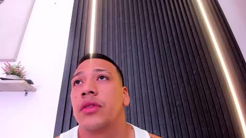 Tom muscle1 online show from November 12, 12:07 pm