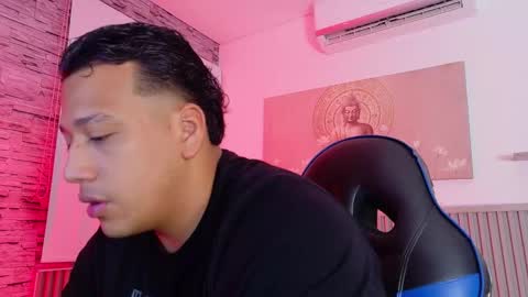 Tom muscle1 online show from February 14, 12:30 pm