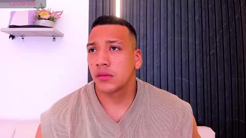 Tom muscle1 online show from October 8, 12:00 pm