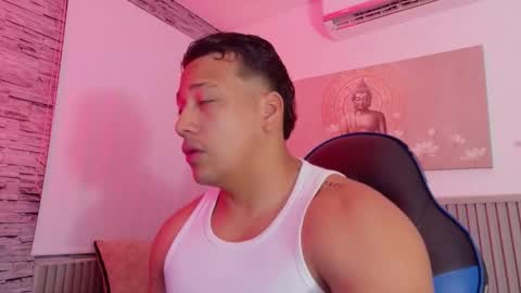 Tom muscle1 online show from January 14, 11:51 am