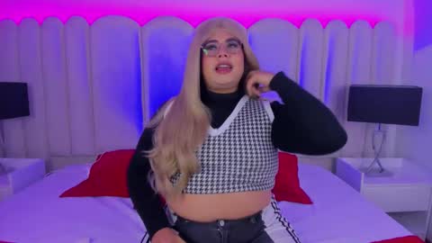 Tom Silver  online show from September 9, 8:14 am