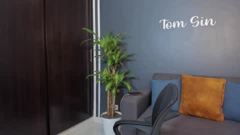 Tom Sin online show from January 18, 12:57 pm